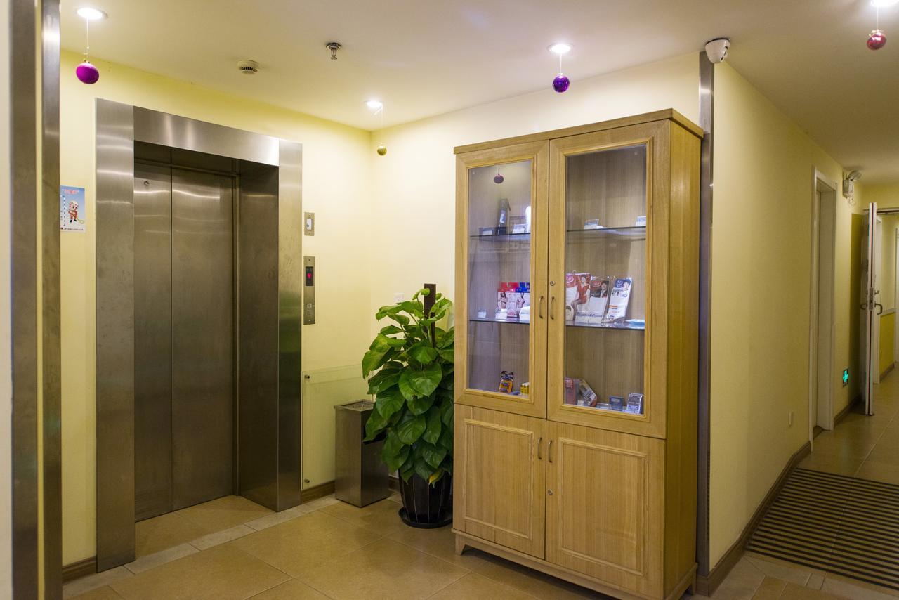 Home Inn Shanghai Xujiahui Road Mengzi Road Extérieur photo