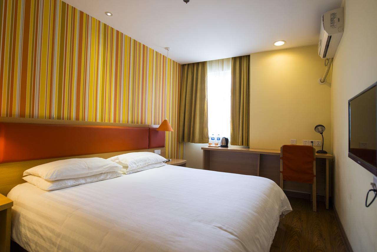 Home Inn Shanghai Xujiahui Road Mengzi Road Extérieur photo